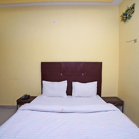 Hotel O Rama Palace Морадабад Екстериор снимка